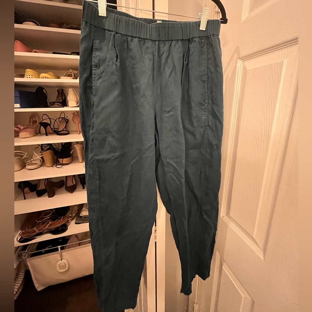 Eileen Fisher “Lantern” Pleated Cropped Linen Pant